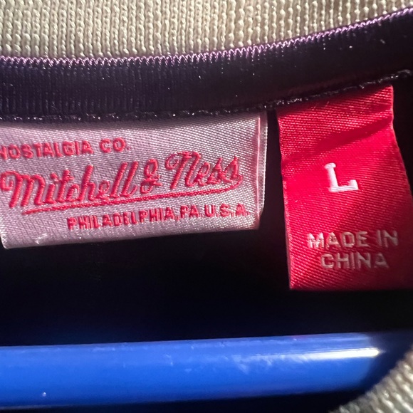 Mitchell & Ness HOF #24 Kobe Bryant Los Angeles Lakers 1996-2016 - Picture 6 of 6